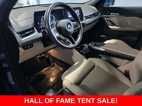 Used 2025 BMW X2 xDrive28i AWD/4WD image 11