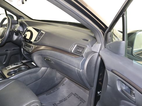 Certified 2023 Honda Passport EX-L image 42