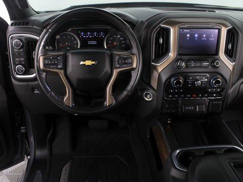Used 2020 Chevrolet Silverado 1500 High Country image 11