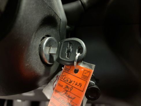 Used 2019 Chevrolet Silverado 1500 Custom w/ Custom Value Package image 26