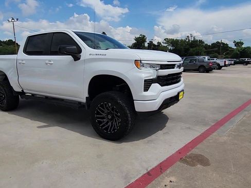 Used 2024 Chevrolet Silverado 1500 RST w/ Convenience Package II AWD/4WD image 2