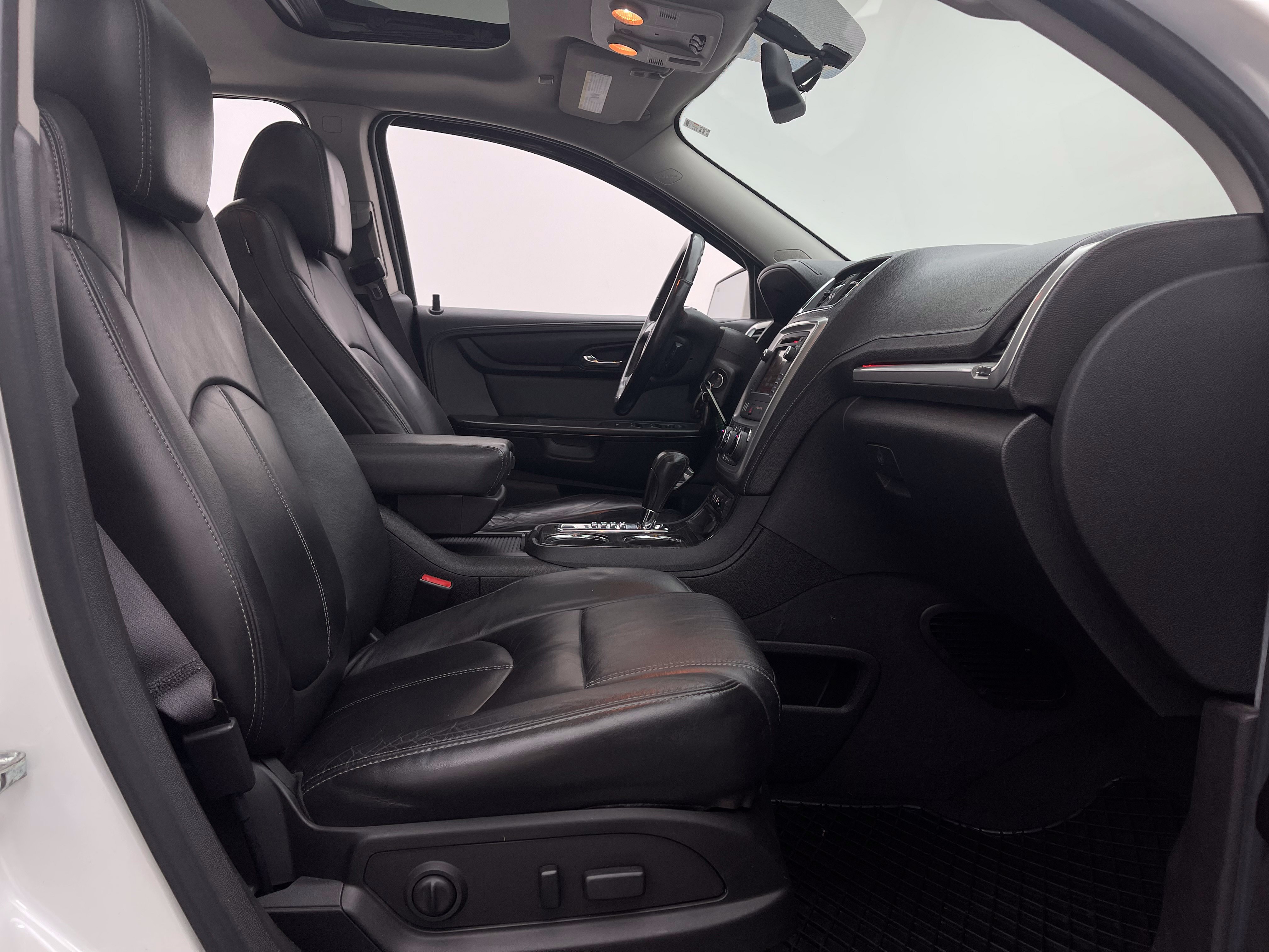 Used 2015 GMC Acadia SLT FWD image 34