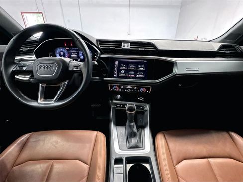 Used 2020 Audi Q3 2.0T Premium w/ Convenience Package AWD/4WD image 16