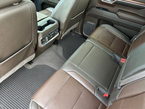 Used 2023 GMC Sierra 1500 Denali w/ Technology Package image 12