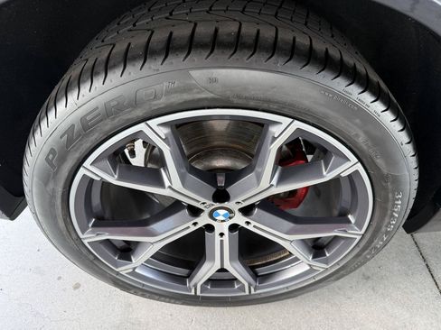 Used 2024 BMW X5 xDrive40i w/ M Sport Package AWD/4WD image 42