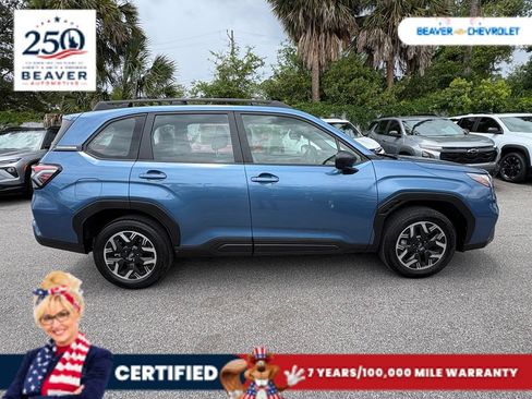 Used 2025 Subaru Forester AWD/4WD image 8