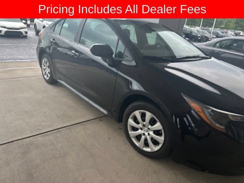 Used 2024 Toyota Corolla LE FWD image 5