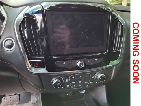Used 2021 Chevrolet Traverse RS AWD/4WD image 13