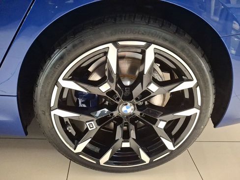 Used 2025 BMW 330i xDrive Sedan w/ M Sport Package image 7