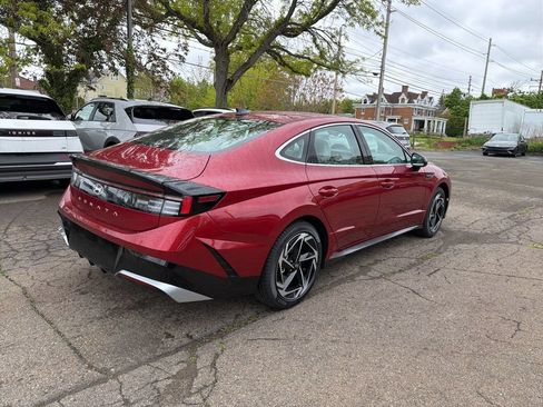 New 2026 Hyundai Sonata SEL FWD image 7