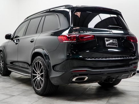 Used 2022 Mercedes-Benz GLS 580 4MATIC image 11