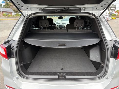 Used 2019 Chevrolet Equinox LT image 5