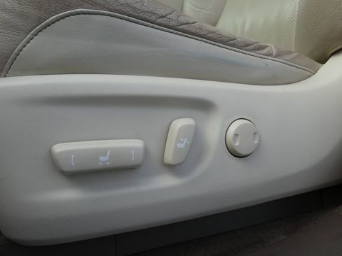 Used 2015 Lexus GX 460 w/ Premium Package image 26