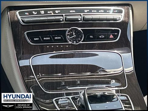 Used 2019 Mercedes-Benz E 300 image 25