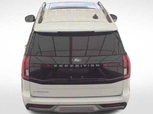 Used 2025 Ford Expedition Platinum AWD/4WD image 10