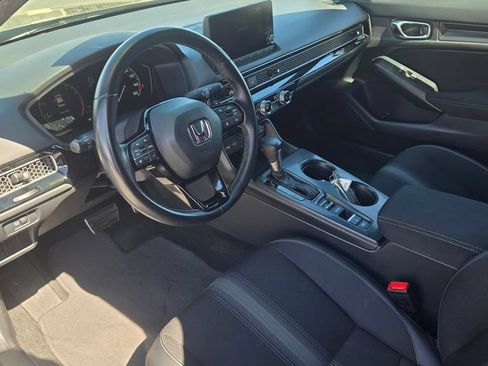 Used 2025 Honda Civic Sport image 10