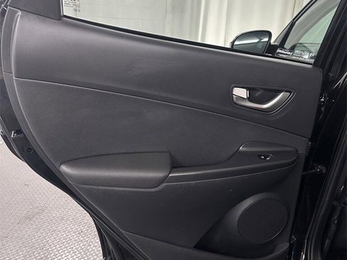 Used 2018 Hyundai Kona Limited image 25