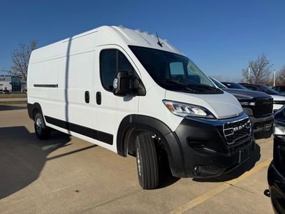 New 2026 RAM ProMaster 2500 w/ Quick Order Package 22G SLT