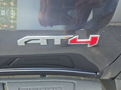 Used 2022 GMC Sierra 1500 AT4 w/ AT4 Premium Package AWD/4WD image 6