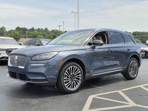 Used 2022 Lincoln Corsair Reserve w/ Equipment Group 201A FWD image 4