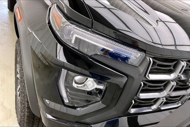 New 2025 GMC Canyon AT4 w/ Off-Road Front Bumper Package AWD/4WD image 15
