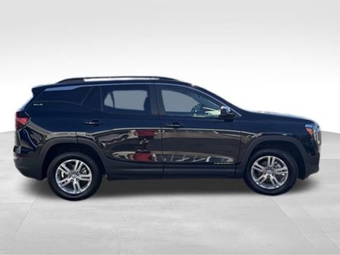 Used 2023 GMC Terrain SLE w/ Driver Convenience Package AWD/4WD image 6