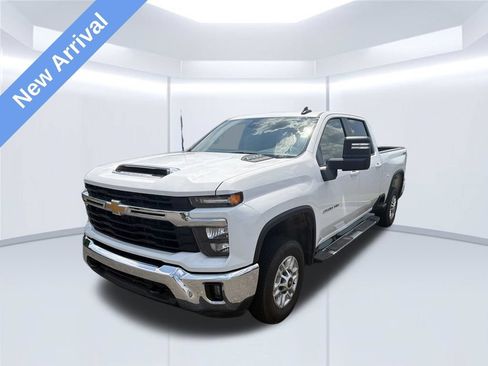 Used 2025 Chevrolet Silverado 2500 LT w/ Convenience Package AWD/4WD image 1