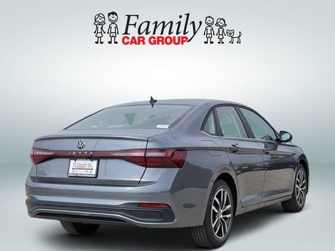 New 2027 Volkswagen Jetta SE FWD image 4