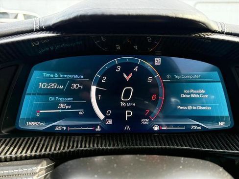 Used 2022 Chevrolet Corvette Stingray Premium Conv w/ Z51 Performance Package image 7