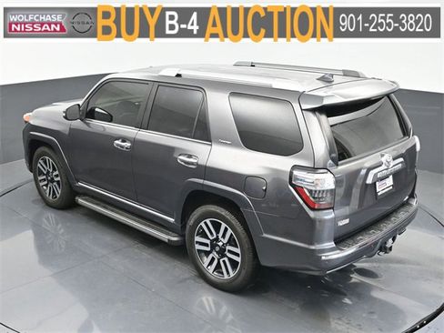 Used 2018 Toyota 4Runner SR5 image 31