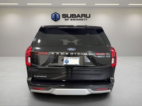 Used 2025 Ford Expedition Platinum AWD/4WD image 4