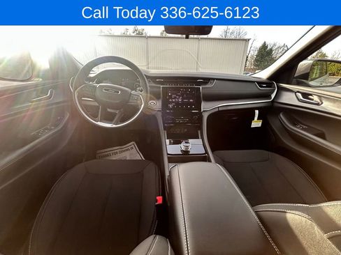 New 2026 Jeep Grand Cherokee L Laredo AWD/4WD image 20