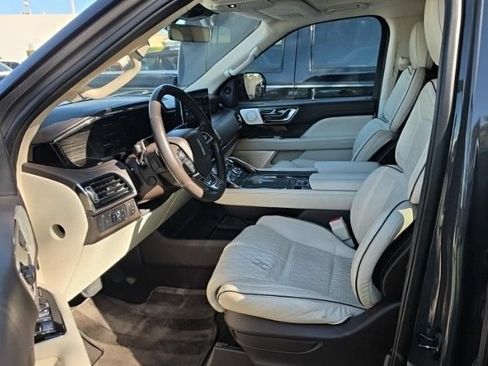 Used 2022 Lincoln Navigator L Black Label AWD/4WD image 3