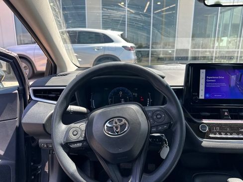 Used 2026 Toyota Corolla LE w/ Carpet Mat Package (TMS) FWD image 9