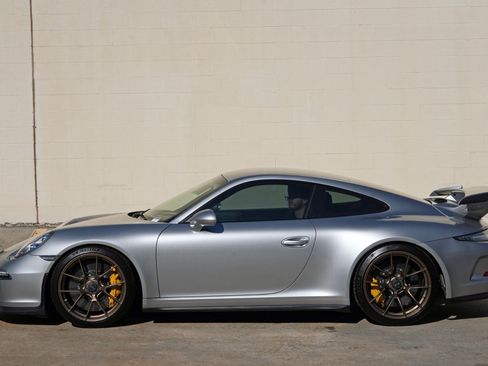Used 2014 Porsche 911 GT3 RWD image 39