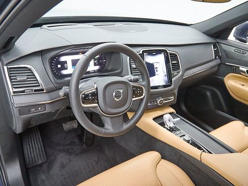 Certified 2024 Volvo XC90 T8 Ultimate w/ Protection Package image 12