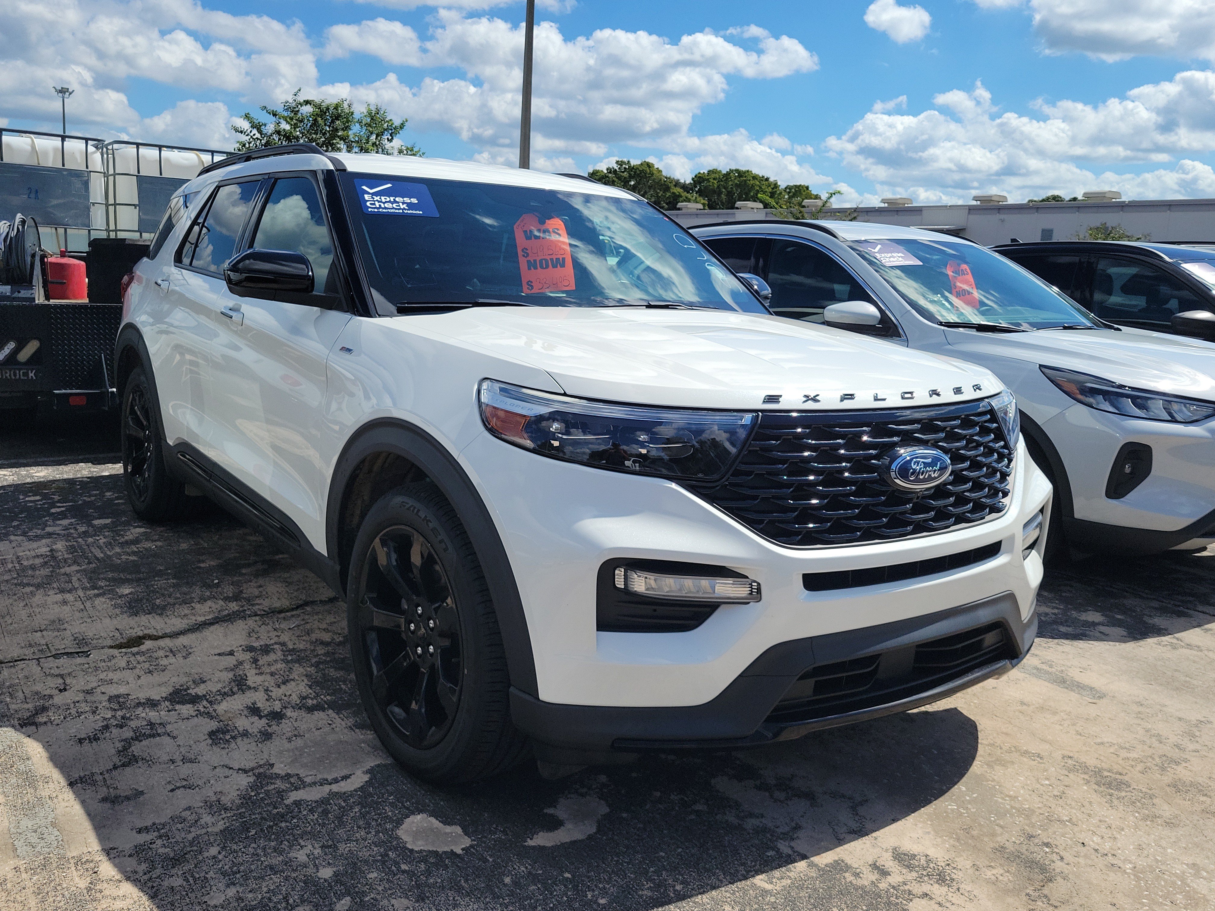 Certified 2023 Ford Explorer ST-Line w/ Class IV Trailer Tow Package RWD image 6