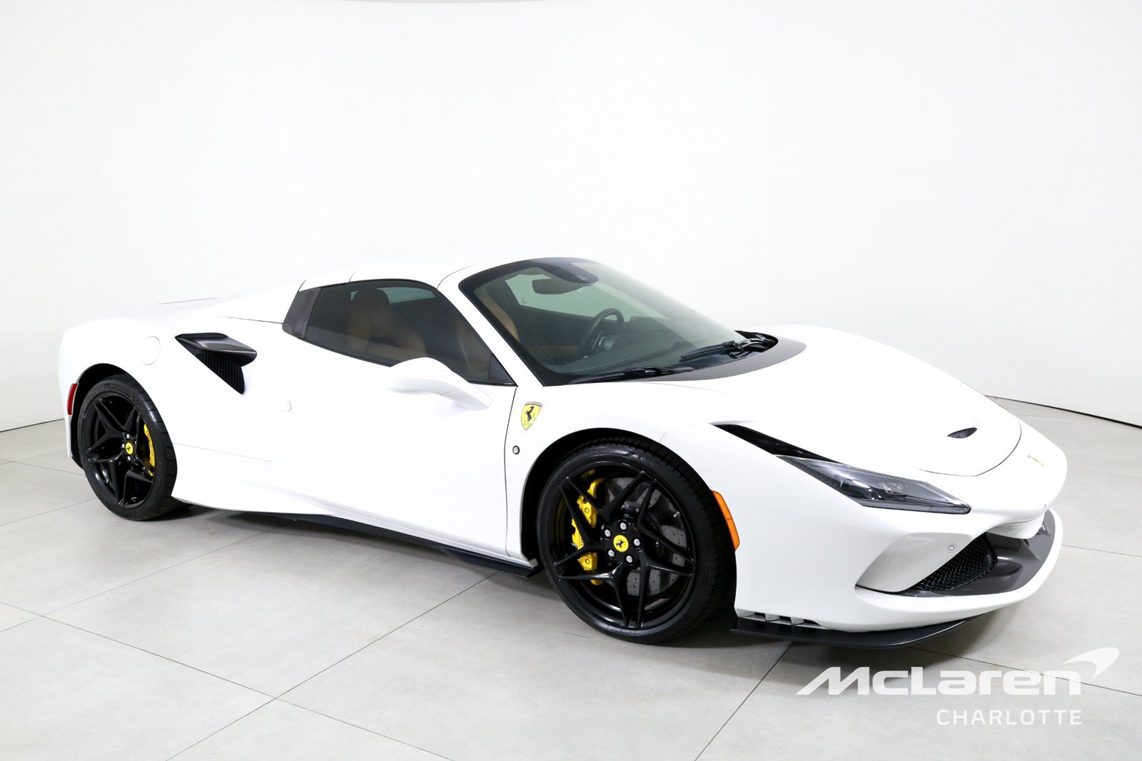 Used 2023 Ferrari F8 Tributo RWD image 3