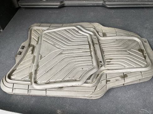 Used 2023 Honda CR-V EX image 16