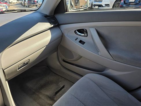 Used 2007 Toyota Camry LE image 33