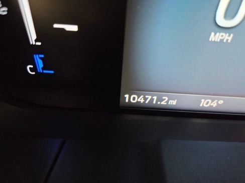 Used 2025 Ford Maverick XLT w/ Equipment Group 302A AWD/4WD image 24