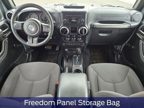 Used 2015 Jeep Wrangler Unlimited Sport AWD/4WD image 11