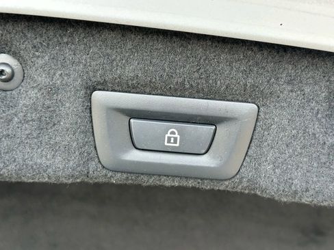 Used 2015 BMW 650i Coupe image 40