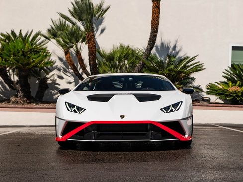 Used 2024 Lamborghini Huracan STO image 5