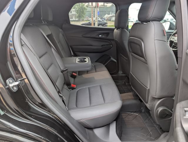 Used 2023 Chevrolet TrailBlazer RS w/ Sun and Liftgate Package AWD/4WD image 17