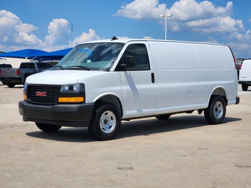 New 2025 GMC Savana 2500 Extended w/ Driver Convenience Package image 2