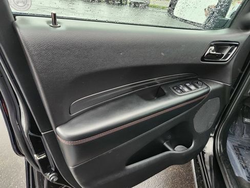 Used 2024 Dodge Durango GT image 37