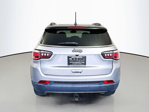 Used 2018 Jeep Compass Limited AWD/4WD image 6