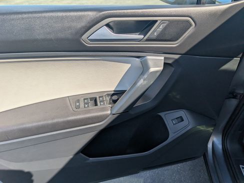 Used 2019 Volkswagen Tiguan SEL R-Line image 10