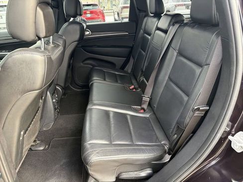 Used 2019 Jeep Grand Cherokee Limited image 25